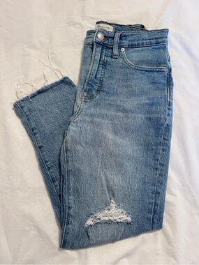 Women’s Madewell petite vintage crop jeans. Like new.